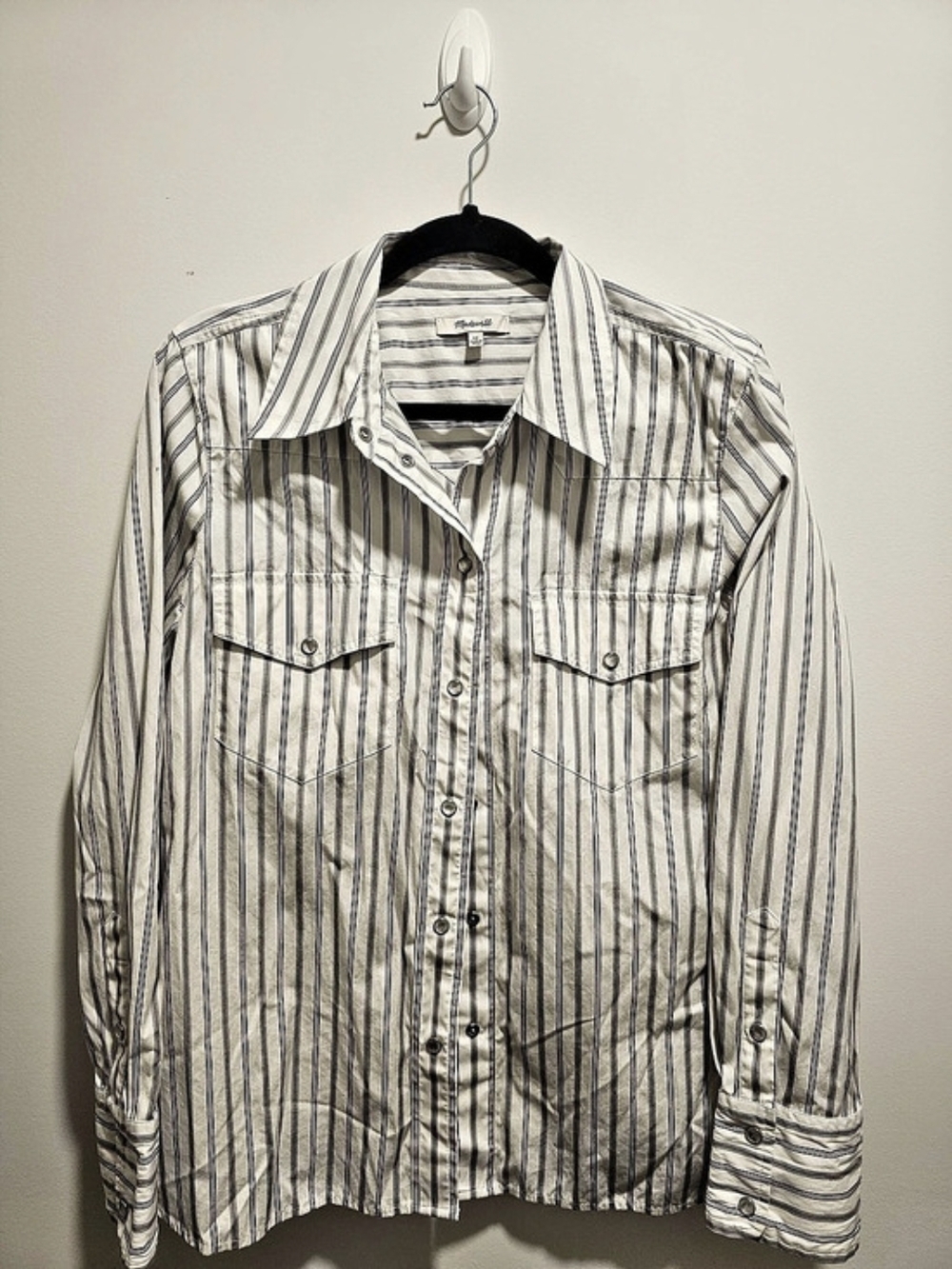 Madewell Striped Snap-Front Shirt in White & Gray Size Medium